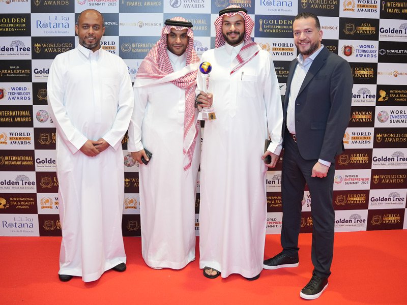 Manufacturing entrepreneur celebrated at a premium awards gala